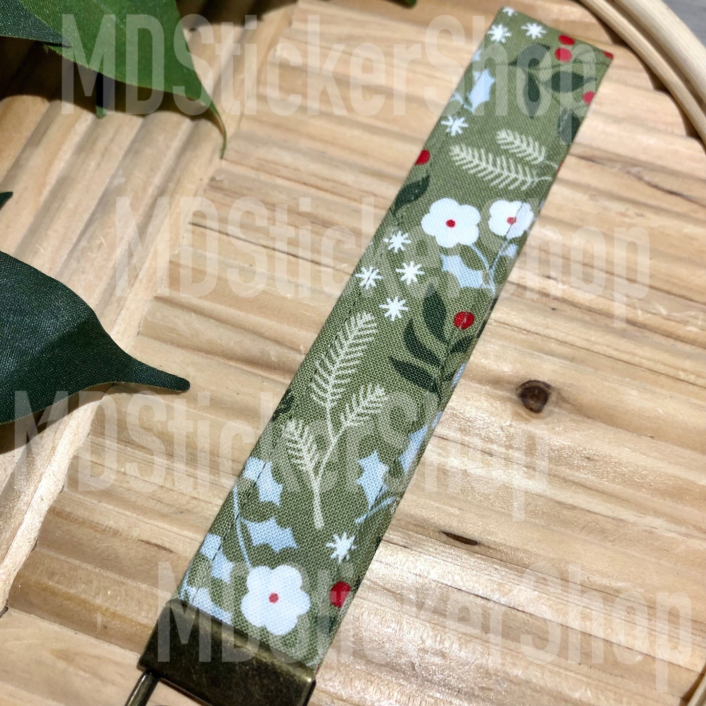 Green Christmas Floral Print Fabric Keychain, Key Fob