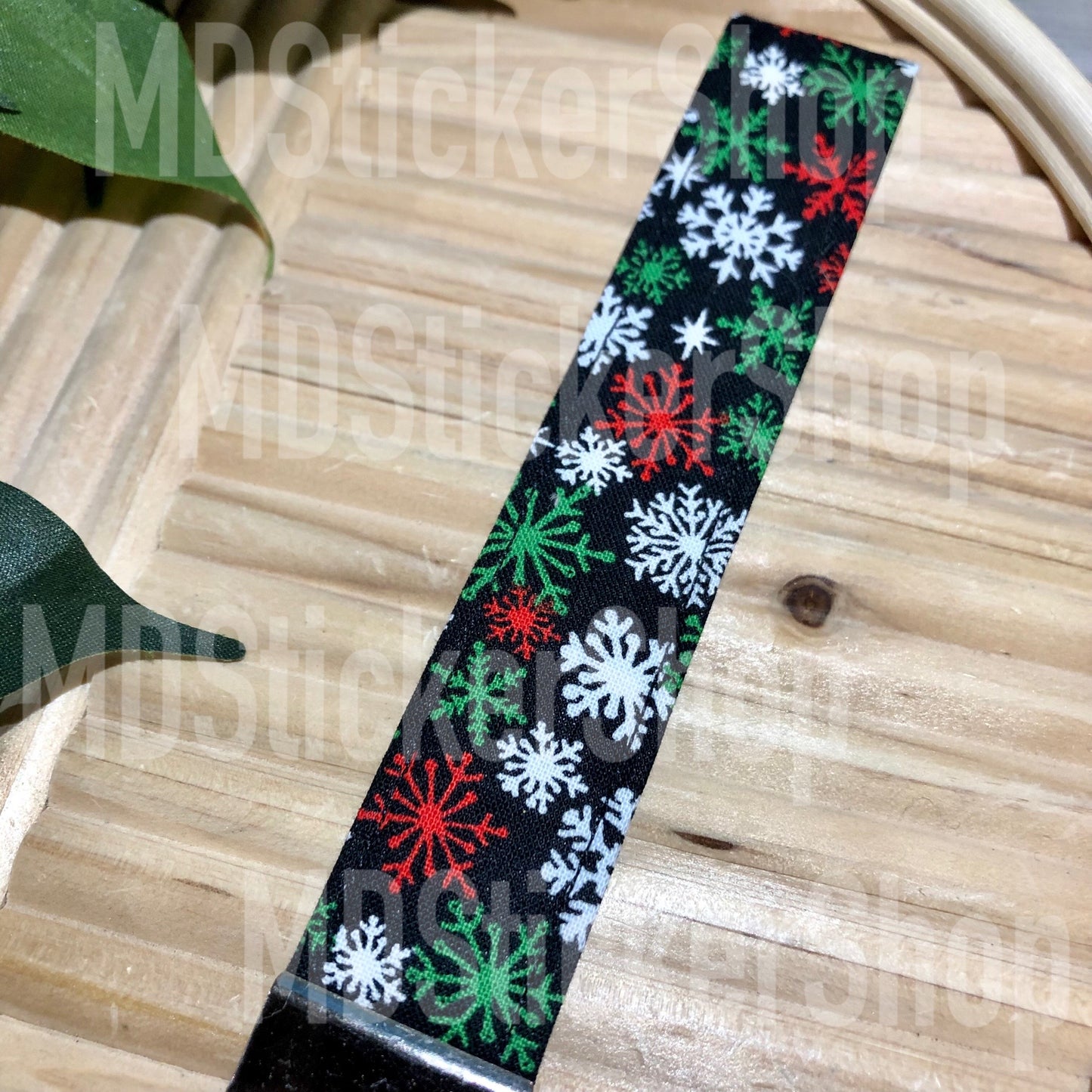 Black Snowflake Print Fabric Keychain, Key Fob
