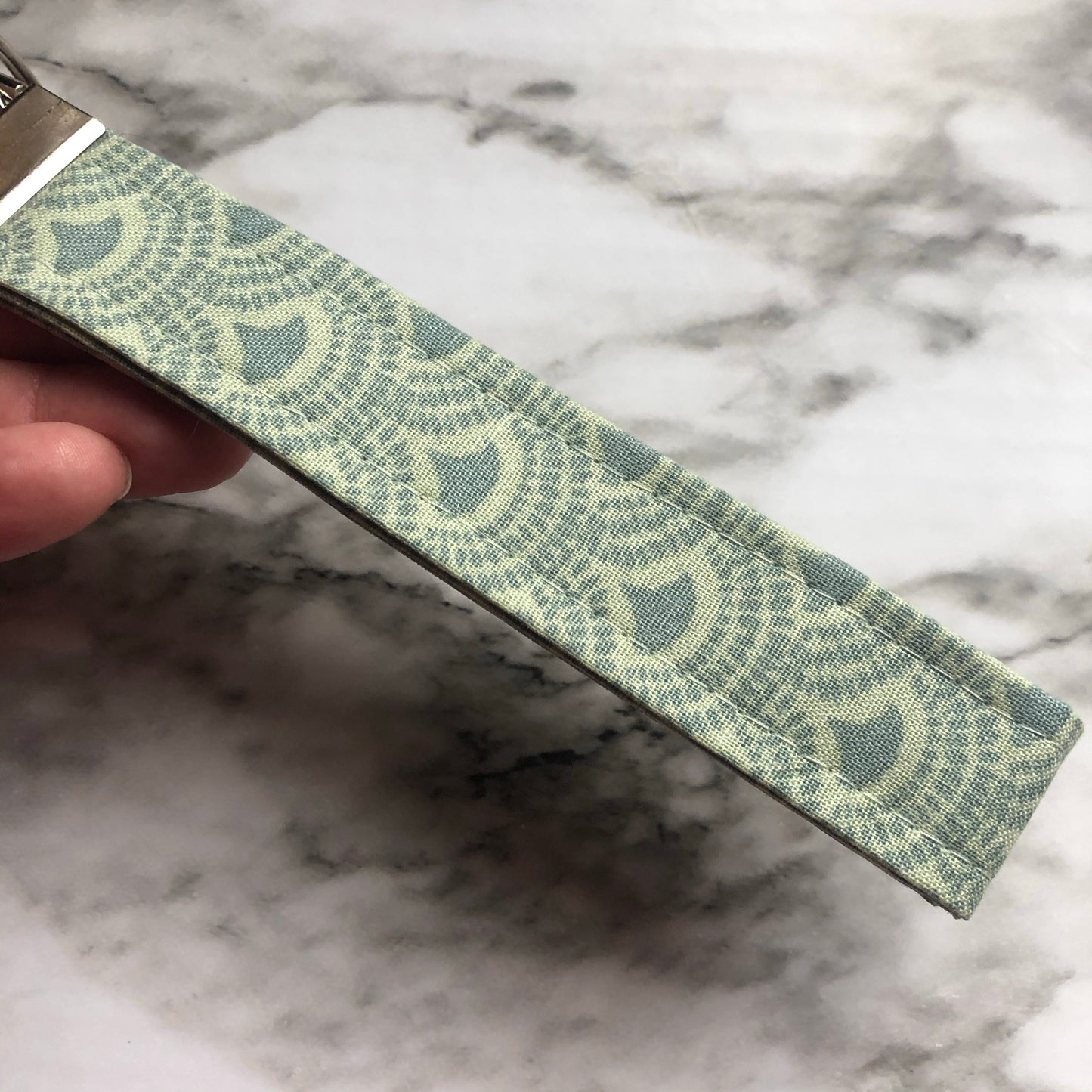 Green Print Fabric Wristlet Keychain, Key Fob