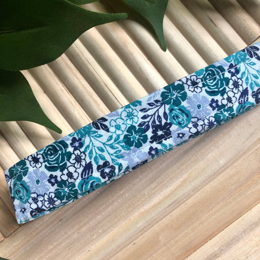 Blue Floral on White Print Fabric Wristlet Keychain, Key Fob