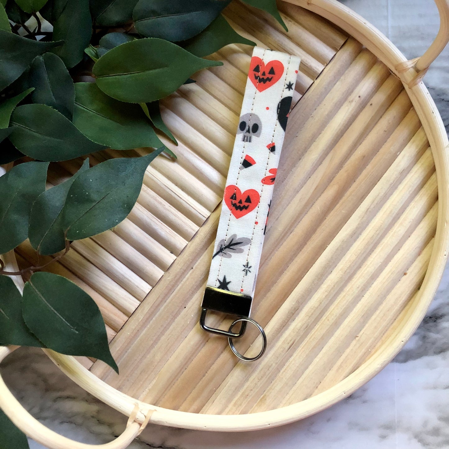 Halloween Hearts Print Fabric Wristlet Keychain, Key Fob