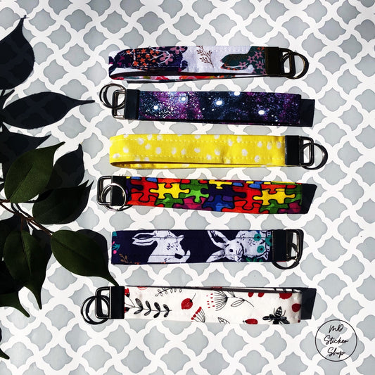 White Floral Bunny Print Fabric Wristlet Keychain, Key Fob