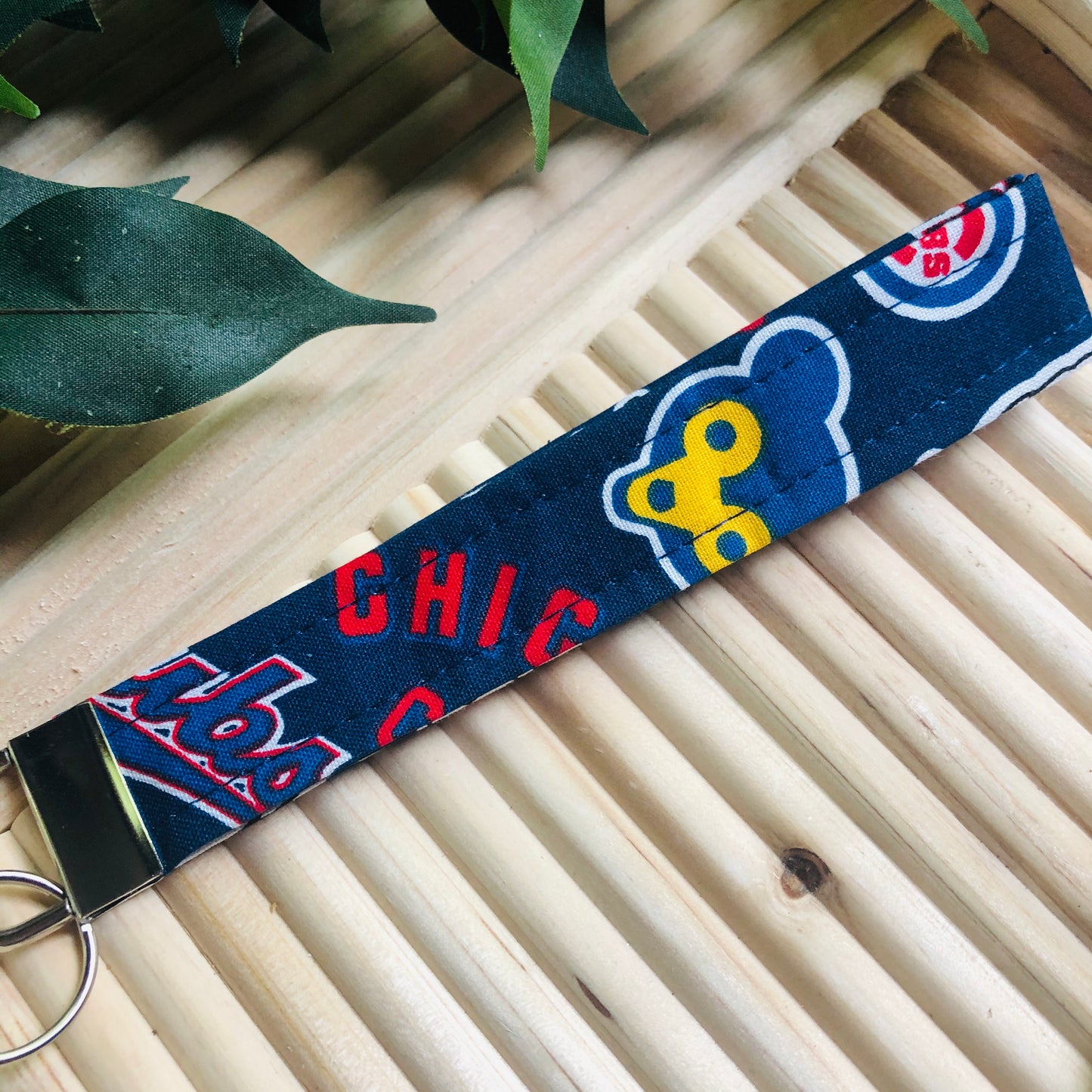 Chicago Cubs Baseball Throwback Print Fabric Wristlet Keychain, Key Fob
