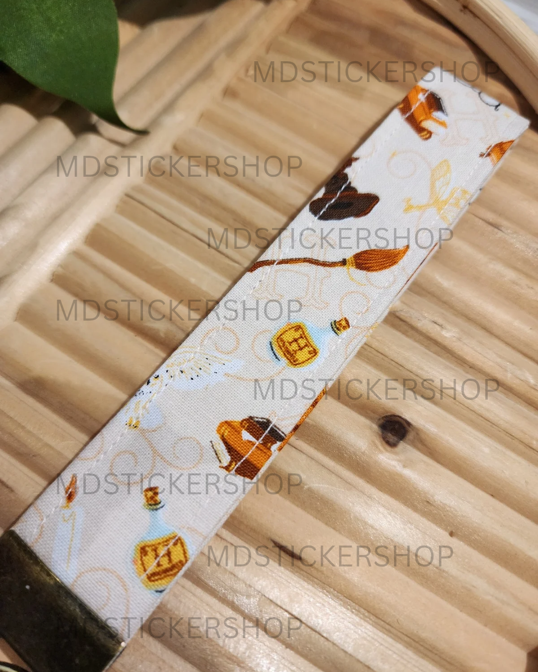 Wizard Icon Print Fabric Keychain, Key Fob