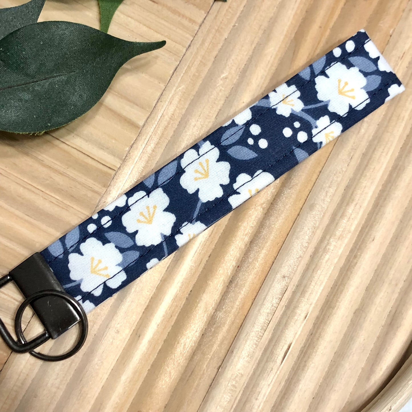 White Floral Navy Print Fabric Wristlet Keychain, Key Fob