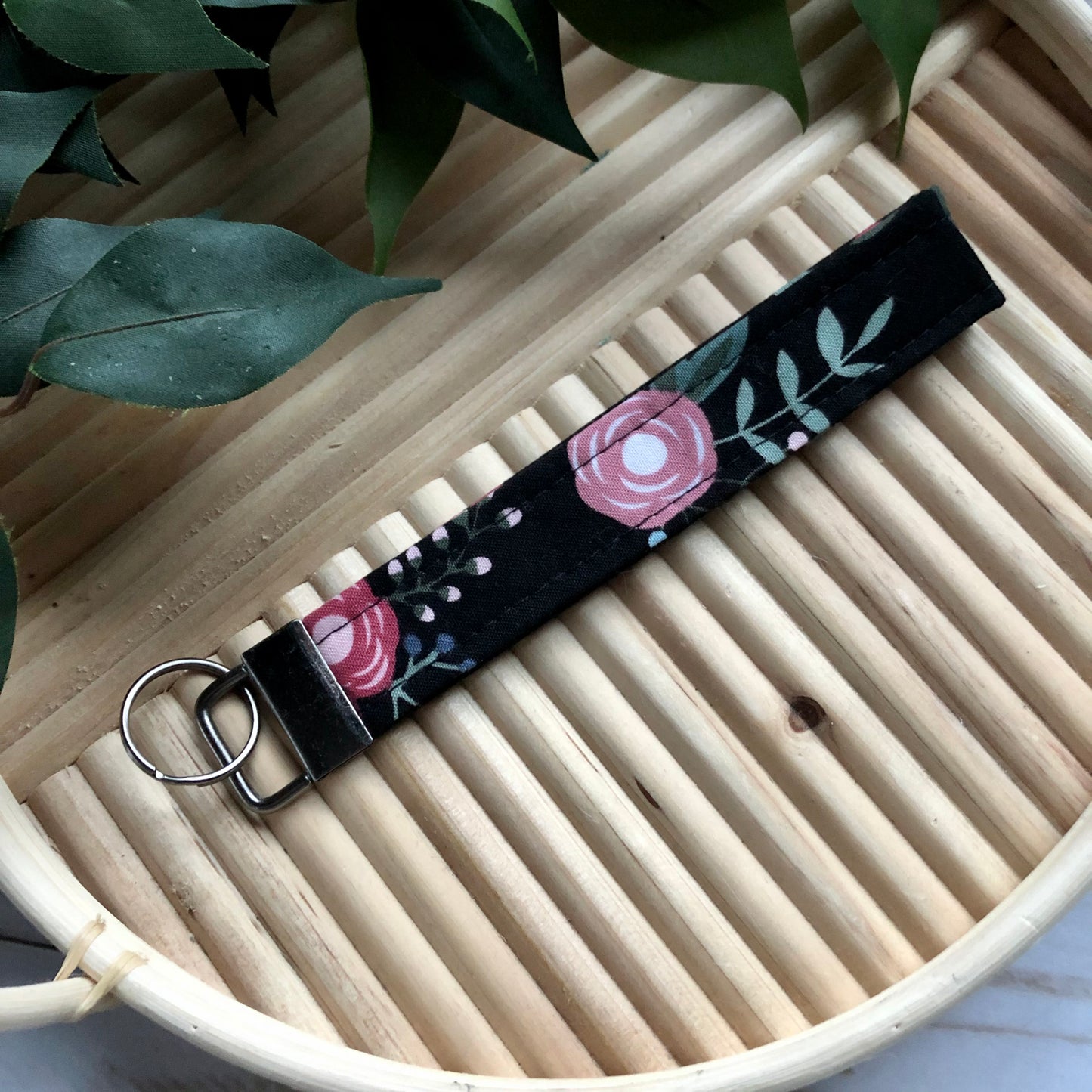 Black Berry Floral Print Fabric Wristlet Keychain, Key Fob