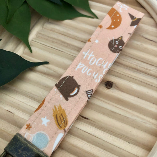 Orange Hocus Pocus Print Fabric Wristlet Keychain, Key Fob